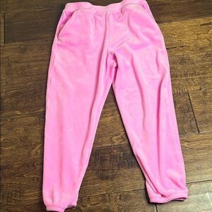 Lilly Pulitzer Bubblegum Pink Velvet Joggers, size 6-7